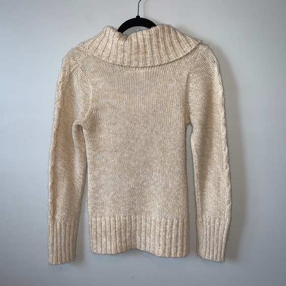 ๐ Urban Heritage cowl neck Knit sweater - Picture 2 of 7